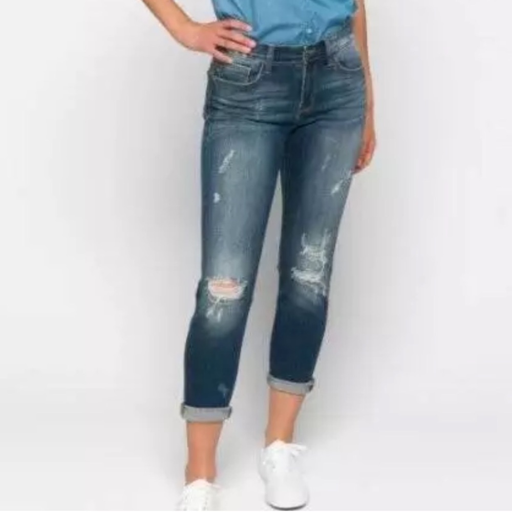 Judy Blue Adelene Girlfriend Cuffed Distressed Mid Rise Jean Size 31